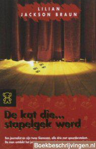 De kat die stapelgek werd