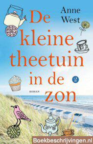 De kleine theetuin in de zon